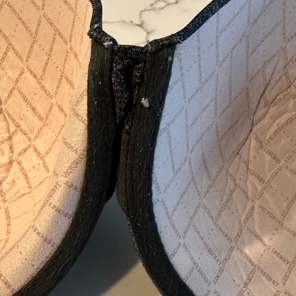 Victoria’s Secret push up bra - Picture 8 of 8